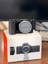 سوني ZV-E10 • شاتر ٣٢٨٤٩ • ٧ بطاريات