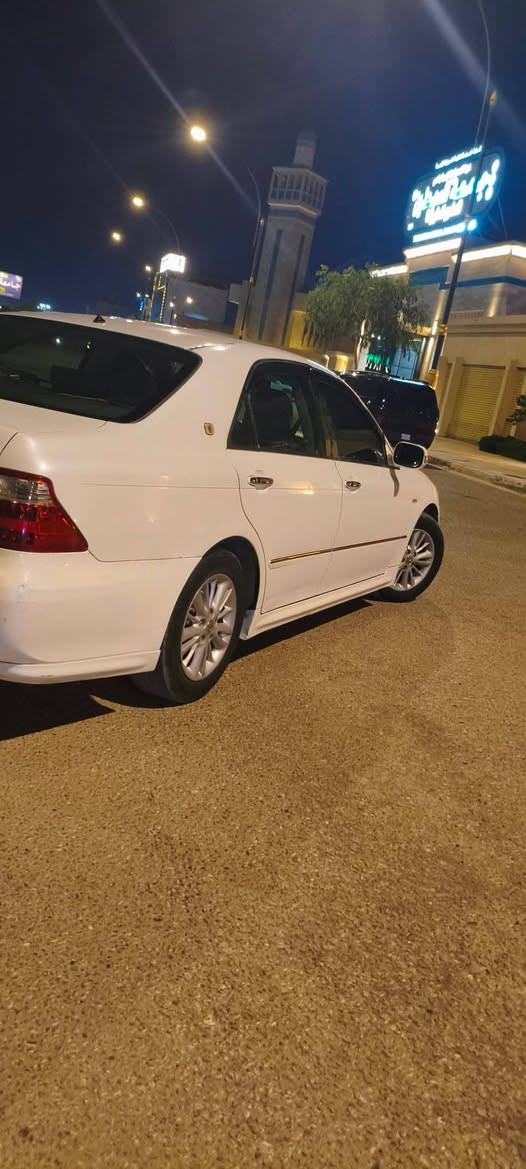 السلام علسكم كراون شاهينة 2005 للبيع
سياره مواصفات دكمتين 
شاصي 82 المرغوب 
لون ابيض صدفي
سياره نظيفة وجاهزه خير من الله 
تبريد قطعتين 
تبريد ثلج
5 بصمات 
كشنات كهرباء 
وباقي مواصفات الشاهينة المعروفه السياره ما بيها نقص سبير وياها مع العده كامله بلوتوث بيها 
تخم تاير جديد 
رقم بصره مشروع وطني باسمي السياره 
السيارها مكفوله من الاصوليات والكصه والنقل جثه والعيب الشرعي
تجي وتشوف شكد السياره نظيفه 
واني اكفلك الصوليات والكصه وين ما تريد تفحص وشوف
العنوان محافظة كربلاء 
السعر 135 وبيها مجال 
رقم الهاتف *********** للاتصال والواتساب
