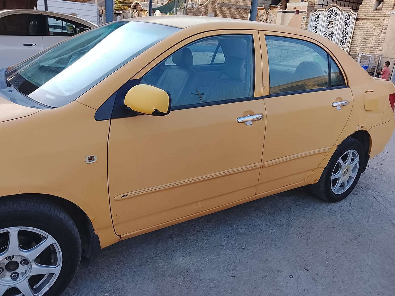 السلام عليكم سياره للبيع بي واي دي اف ثري محرك كير نظيفات سياره بيها صبغ ومعجون قليل رقم ميسان سنويه ل27 السعر 33 للاتصال على الرقم ***********
