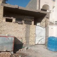 ١٠٠م • واجهة ٥م • طابق واحد