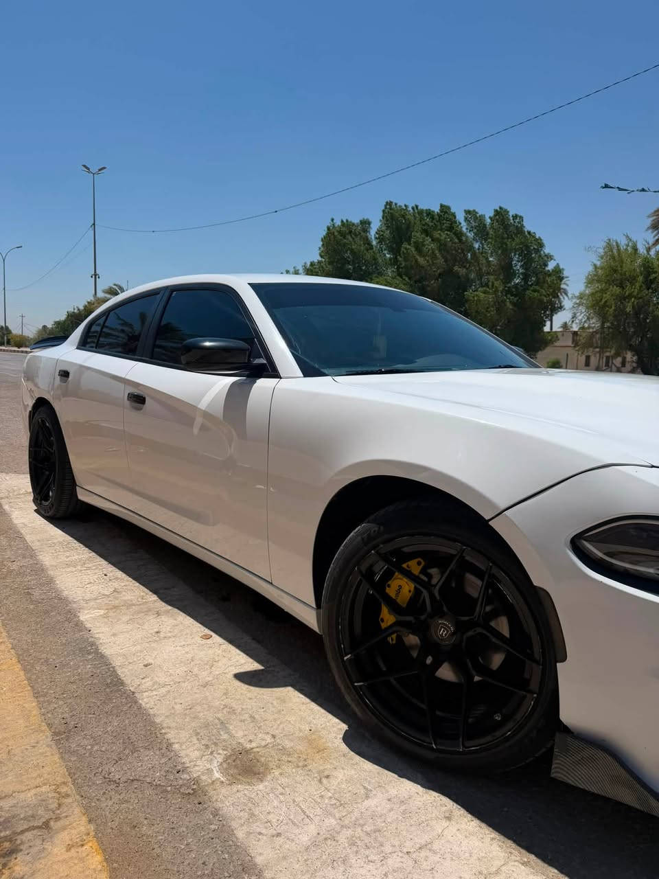 السلام عليكم
دودج جارجر 2023 SXT 
محدثهSRT بالكامل
ماشيه 76mi
شاشه كبيره 
حساسات خلفيه 
تشغيل عن بعد 
لايت زينون 
-ويل مميز جدا من روهانه
-برمجه عامه مع فتح فصله✈️
-برمجة مصطفى ايكل
-سبايدر صندوق
تخم تاير حديد 
السياره حادثها سطحي بنيد فقط وهنا صار بيها بارد بلجاملغ الخلفي
السياره بيها كتاب تضليل80‎%‎ ينتهي 1/5/2027
السياره رقم اربيل بااسمي 
السياره ماناقصها اي شي 
سعرها 247 وبيها مجال 
مكان السياره بالحله
***********
