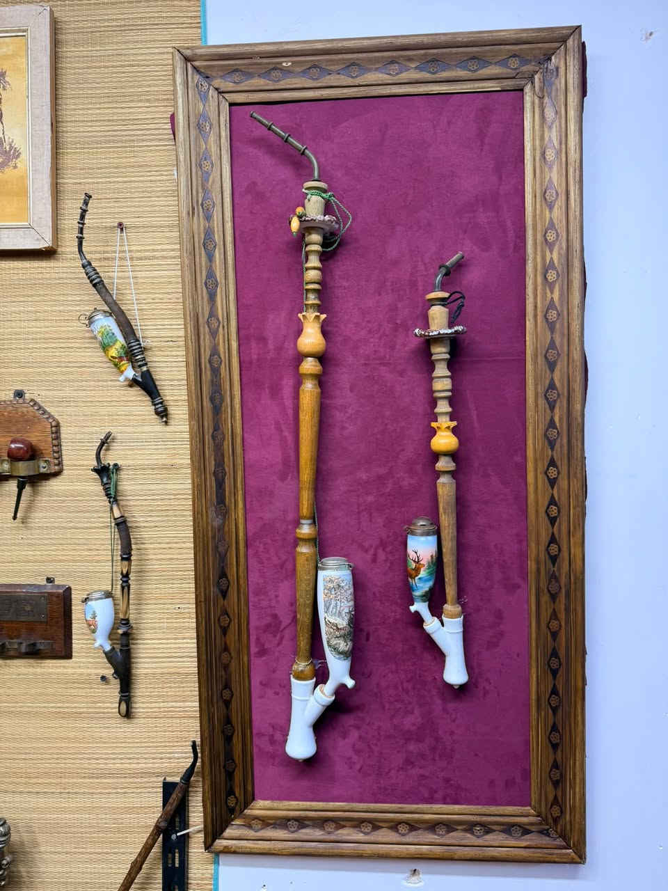 غليون احجام كبيره ونوادر الكبير حجمه 90 الاصغر منه حجمه 50 للاستفسار المراسله خاص او على الرقم ***********
