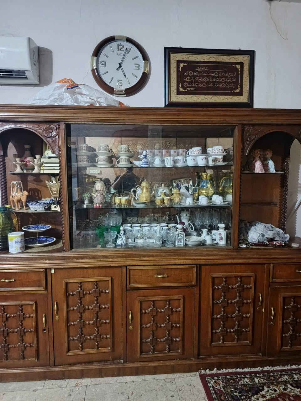 سلام عليكم كنتور ومعرض جديدات للبيع لغرض السفر التواصل***********
