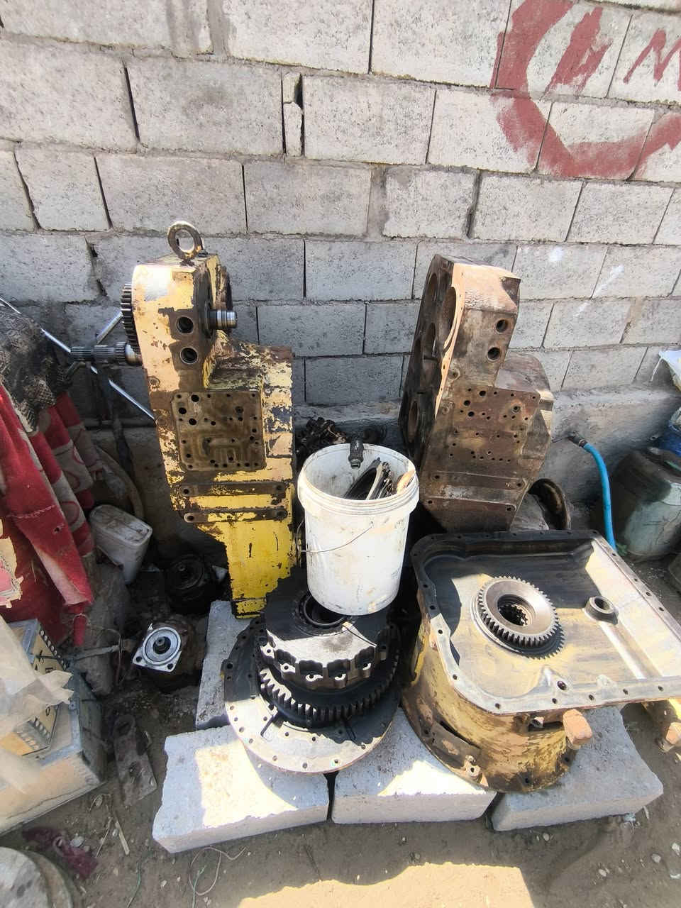 للبيع كيوره عدد ٢ مكان النبار رمادي 
***********
***********
