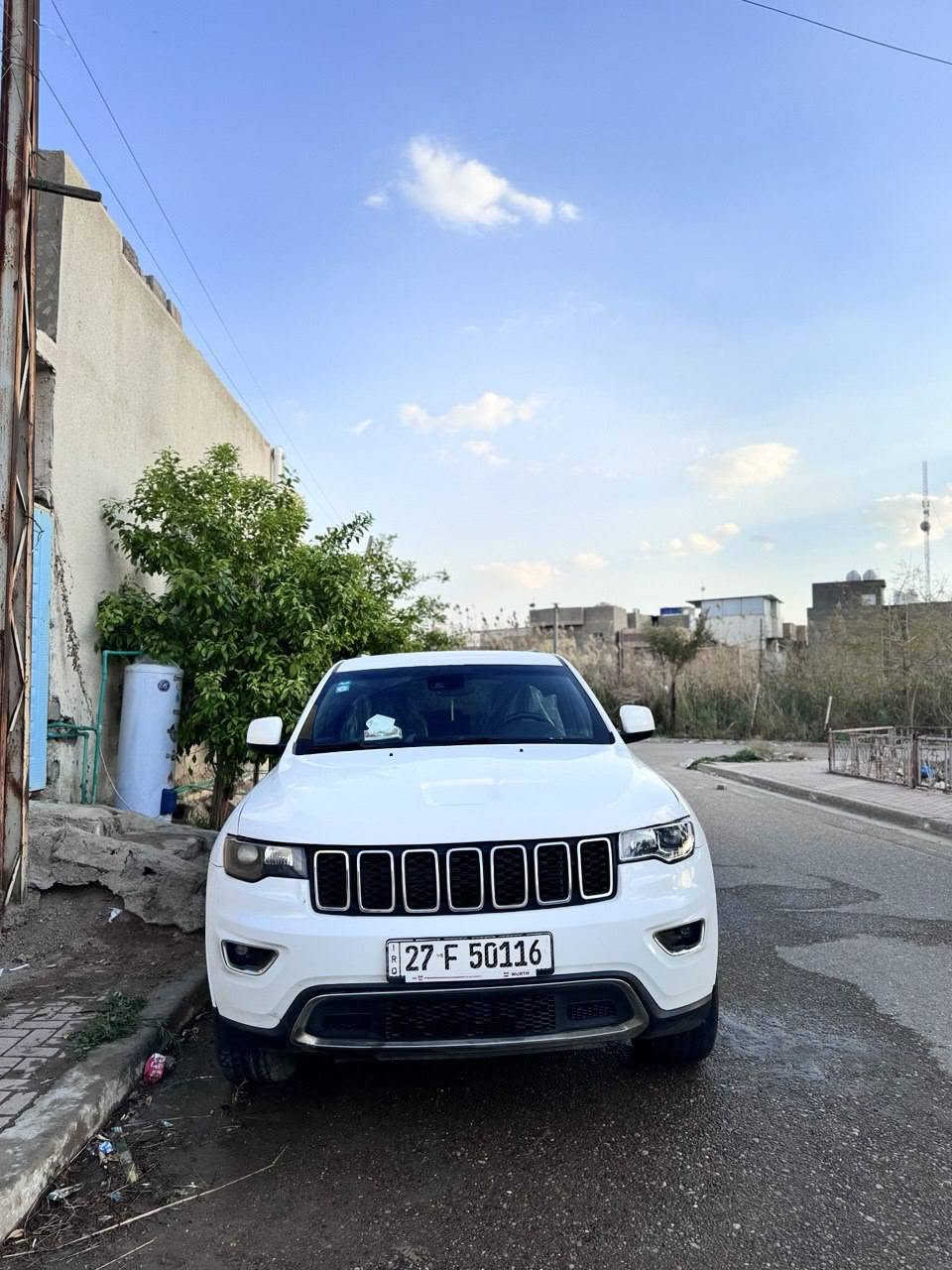 جيب لايرودو مديل 2022وارد امريكي يعني يجي بي حادث  حادثها جاملغ وبنيد ايرباك طاك راجع سيتم بلادي وموجود رقم الشاصي بيع او مراوس حسب الرغبة  السياره ماشية51الف
 ,,الشراي خل يتصل علئ الرقم *********** .المواصفات

مقاعد جلد🏁
مقاعد الامامية تدفئة🏁
كشنات امامية كهربائية🏁
شاشـة ابل كار بلي🏁
تدفئة ستيرن🏁
محرك الجبار 3600 محرك كير ممفتوح🏁
السيارة بصمة وبيه بصمتبن من الشركة🏁
قطعتين تبريد🏁 حساس ورادار خلفي حساس امامي🏁
الصندوق كهربائي فتح غلق+الصندوق شفط🏁
نظام الايكو لتوفير الوقود🏁
نظام SPORT🏁 
قعتين تبريد🏁
