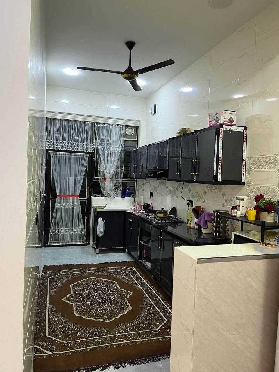 سلام عليكم 
✅ #دار_للبيع 100متر 
واجهيه 6،25متر نزال 16متر 
بناء طابقين ونص حديث 
🏠يحتوي البيت. ع[4 غرف نوم -استقبال - صالة- ومطبخ-صحيات حمام وتواليت داخلي عدد 2 ] 
تواليت خارجي عدد 1 
البيت شغل درجة اولى مع الخدمات
📁ملاحضه البيت مسكون حاليا  
📋نوع العقار  طابو زراعي سند 25 اقرار محكمه 
🚗العنوان #بغداد_الدوره_البوعيثه   
🚨 مجمع الاحلام / قرب جامع تقوى الله   
💰السعر خاص / #بدون_دلاليه
للاستفسار  خاص او الاتصال ع  الرقم 
   ‭
‭***********‬ ⬅️ 

***********‬ ⬅️
