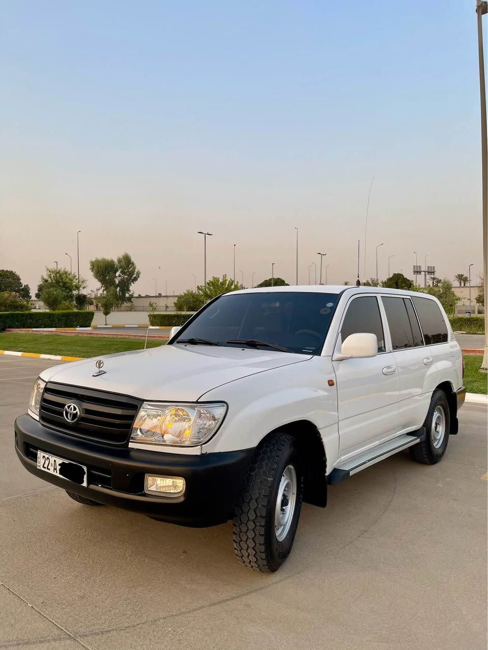 مۆنیکا مۆدێل ٢٠٠١ مواسەفات ٣ربع جام کارەبایی و ئالیەر کارەبای و ئاوێنە کارەبای سەلاجە و تەبرید مەرکەزی و ABS بیلاد بێ تەڵیشە سەیارەکە لۆک لۆکە چرکەی تێدانییە ٢٤٠ هەزار ڕۆشتووە سەیارەی ماڵانە و هی مەعرەز نییە ٤ تایە و ویلی لۆکی لەژێرە سەنەوی نوێیە و بەناو خۆمانە ناوی نییە لە حاسیبەی بەغدا بەشەرتی هەموو عیراق یەک پارچە و پەڵەیەکی بچوکی بۆیاغە بێ ناوگرتن قەپ و قۆپی نییە بەشەرتی ئەوەی ساردیشی نەبێت دەحامی بۆ دەحامی شوێن بەردی هەبوو ٥٠٠ دۆلار ببڕە ناوی لۆک لۆکە گاعی بیلادە و تێنەگیراوە  گێڕ و مەکینە و تەبرید و تەقە و ڕەقەی بەشەرت چرکە و ٣٠٠ دۆلار ببرە سحری ١٥٣ گەلا و کەمێک مەجالی تیایە *********** أربيل, العراق
