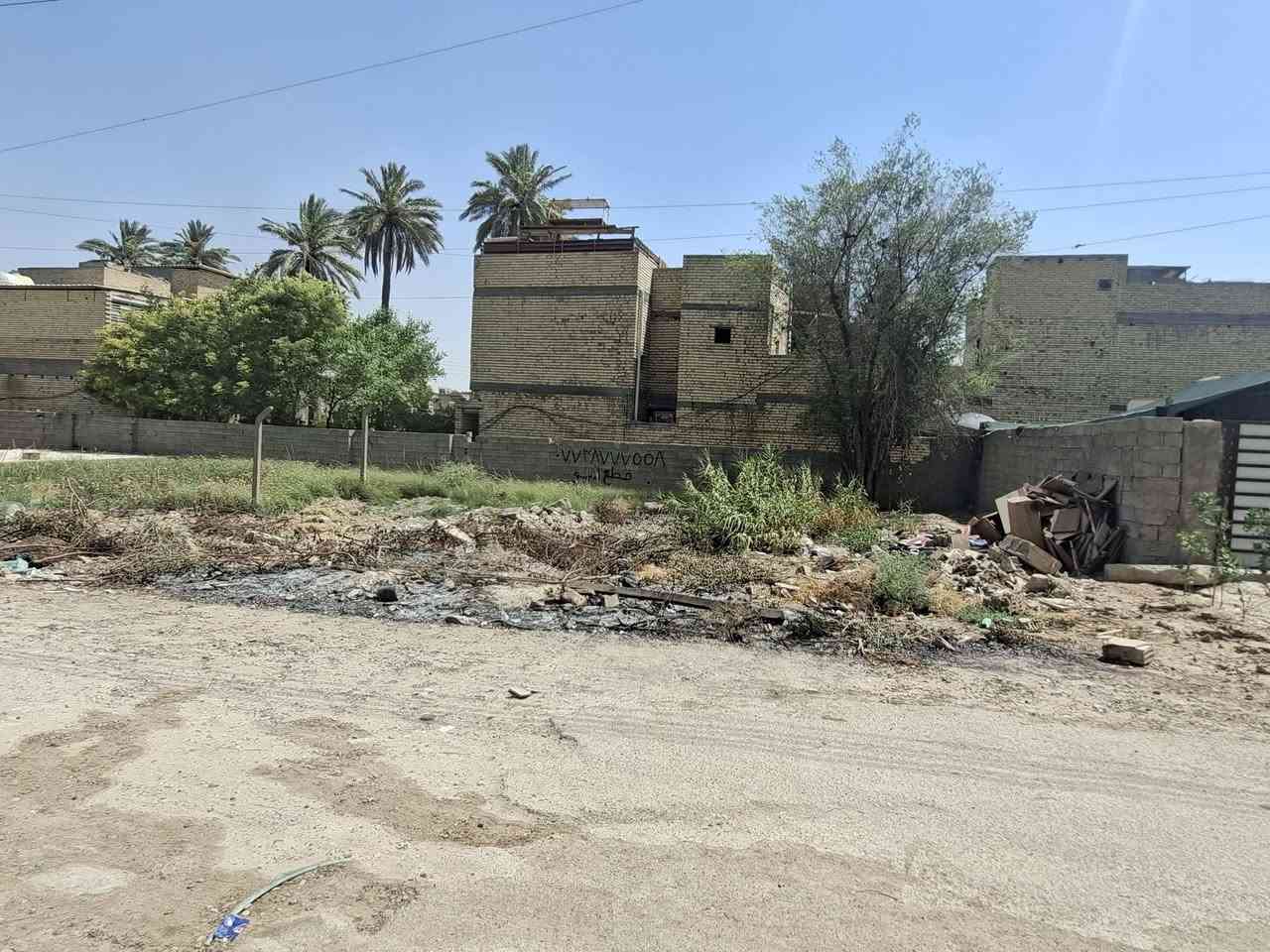 سلام عليكم
قطعه ارض للبيع زراعي بصف السده الثانيه مقابيل مدرسة درة السلام 

كهرباء ماء مجاري كامل 

القطعه نزال ١٥ .واجها ٥ ///٧٥ متر 

واقع حال 

السعر ١٨ بيها مجال 

واتساب فقط ***********

