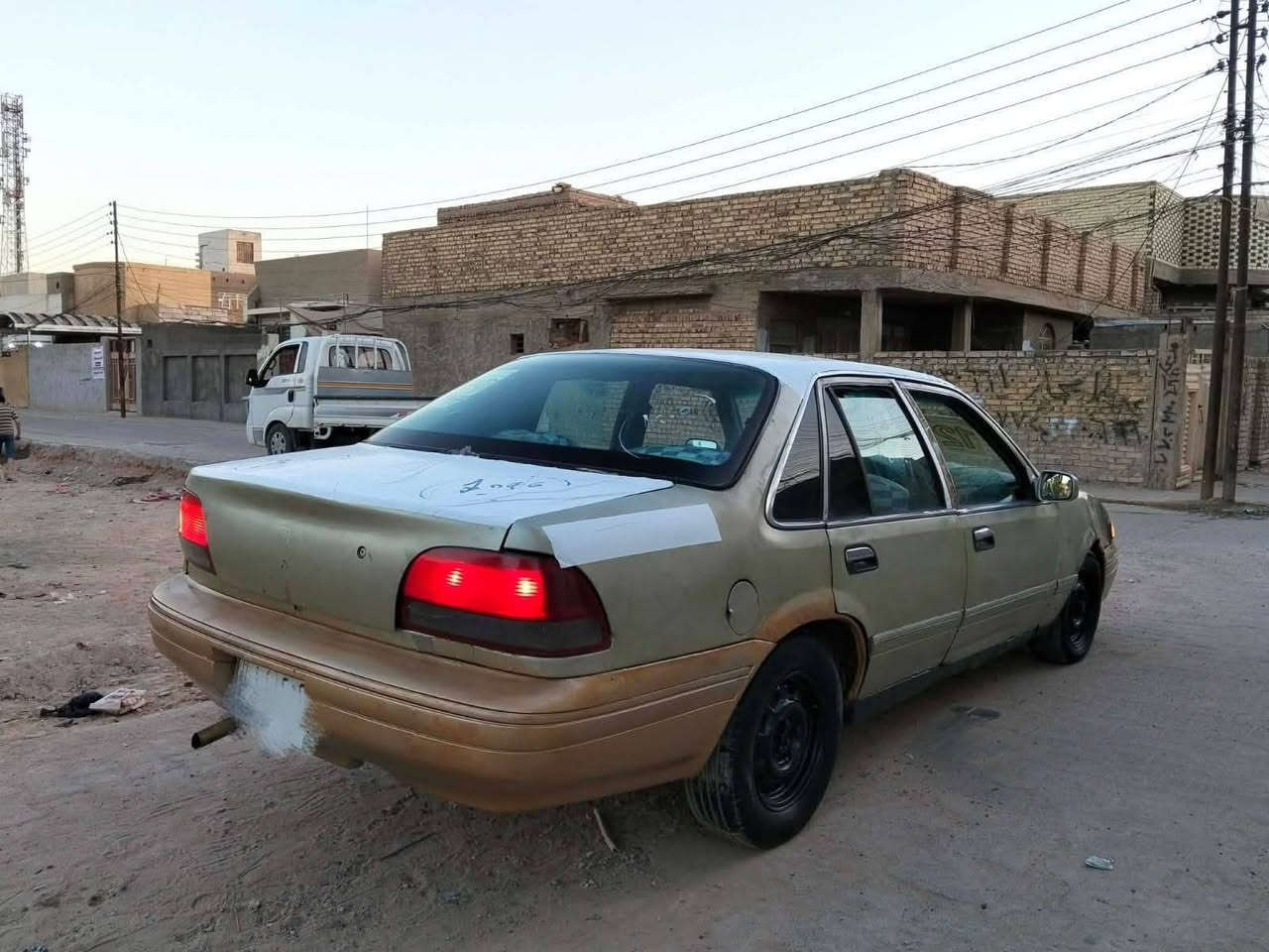 للبيع
سيارة برنس موديل 99 رقم نجف 
السعر 15 ورقة 
للاستفسار الاتصال على الرقم ***********
