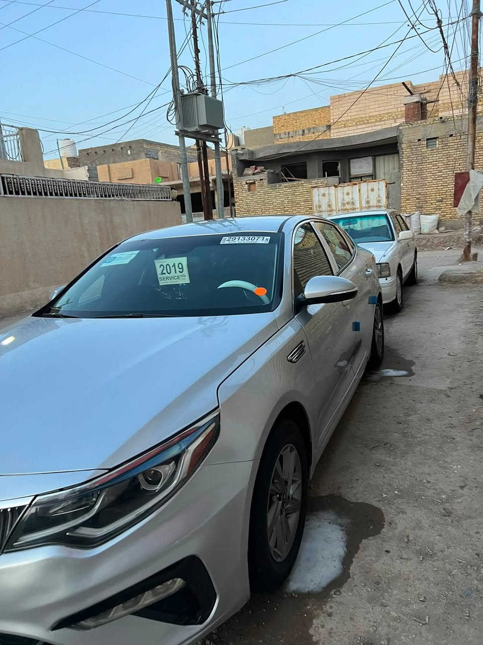 اوبتيما 2019 للبيع سياره جاهزه حادث  حافه البنيد ومصبوغ وشبر ونص من جاملغ خلفي ومصبوغ على كده سياره جاهزه تبريد ثلج حداديه كير ومحرك نصافه 100٠/٠ رقم بصره انكليزي 
مواصفاته رادار جانبي رادارات جانبيه تثبيت سرعه تحديد مسار  العنوان ناصريه مركز 
السعر 138 وبيه مجال
***********
