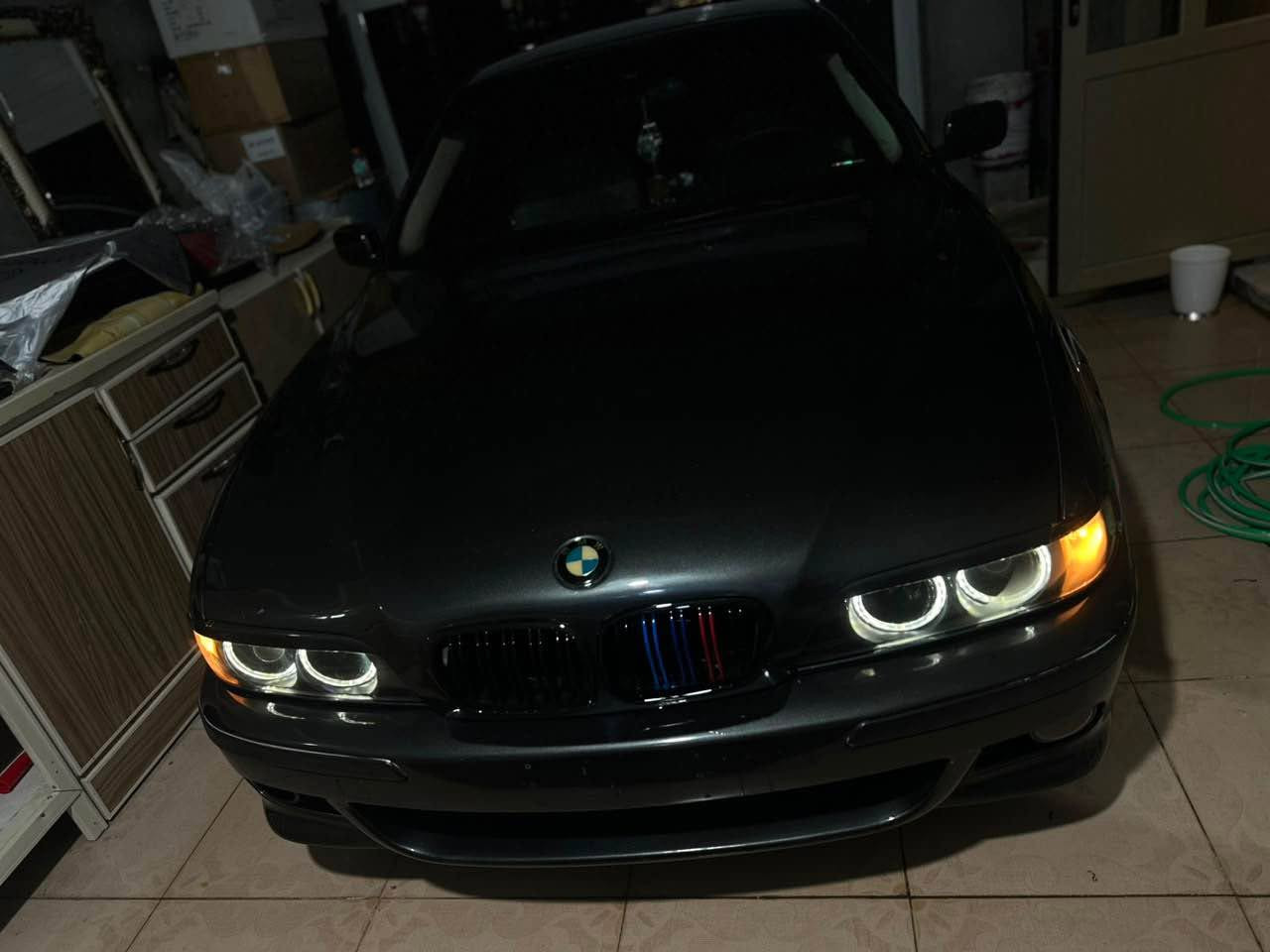 Bmw e39 528i🚀🇩🇪

بیئێم دەبلیو سەقەڕ شتی لۆک و هەرزان✅
مۆدێل: 1999👑
تەبرید لەسەر سویچ بە شەرت ئاڕم پلاستیک ی هەولێر مەزبووت گێڕ و مەکینەی بە شەرتی ١٠ وەستا بوخار دوکەڵ هەموو شتێک بە شەرت بەدوایا مەگەڕێ مەکینەی ٢٨ ی دەبڵ دیجیتاڵ🚀 سەیارەکە کامل بۆیاخە بۆ جوانی شاشەی ئایپاد و کوشن کارەبا

سعر: ٥٢ و معامەلەیەکی کەم تکایە موشتەری نیت سەرمان مەیەشێنە
*********** السليمانية, العراق
