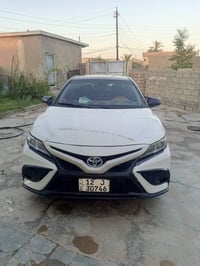 كامري تكسي دبي موديل 19معلايه 23 ضرر بنيد چاملغ امامي عدد 2 بدون دواخل...