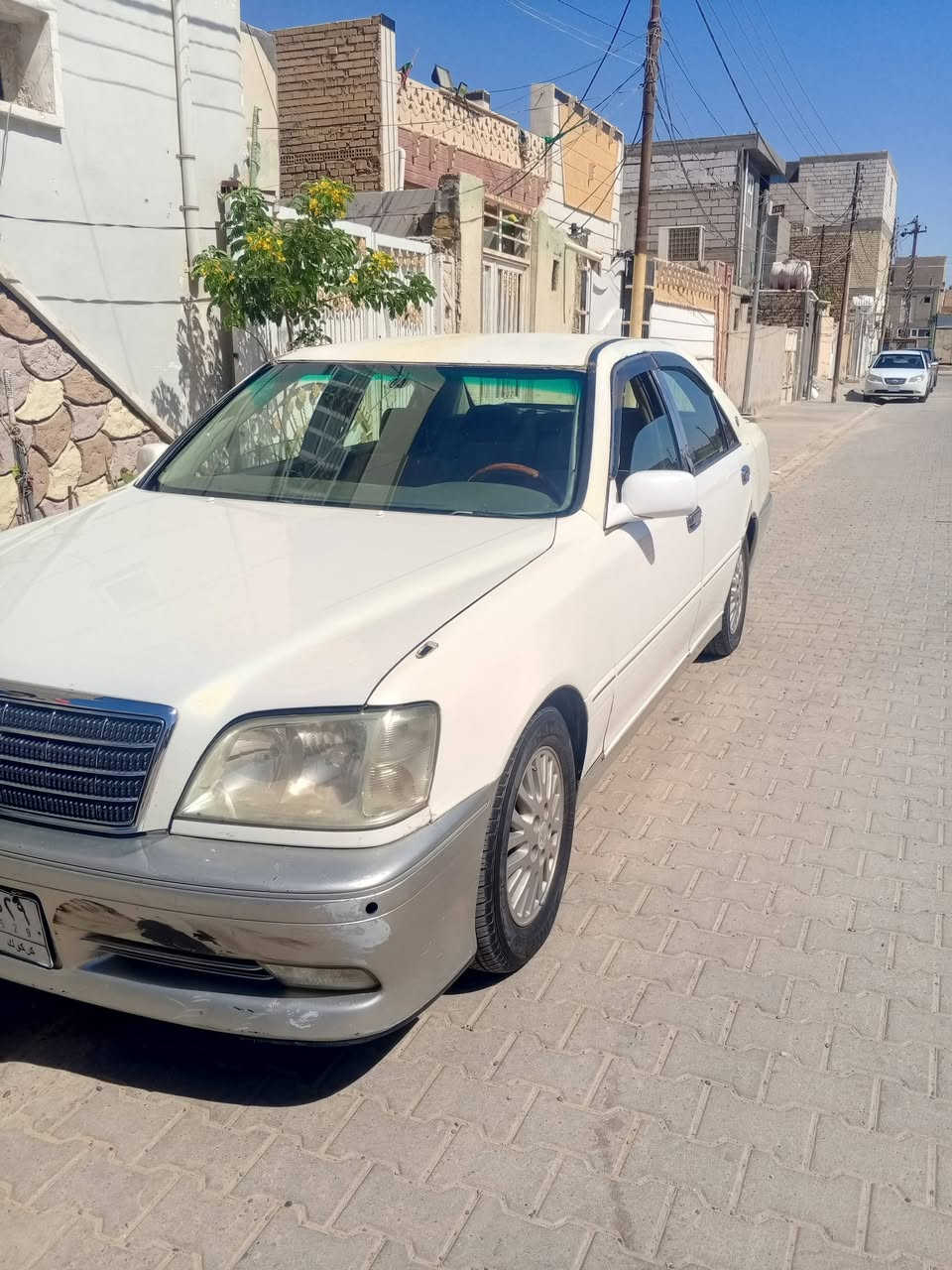 السلام عليكم كراون ملكه للبيع موديل 2002 رقم كركوك 3دكم قرار 48 مدفوع كمرك وقرصه كامل باقي على الرقم مكفوله من الكص والصوليات سعر 95 مكان نجف ***********
