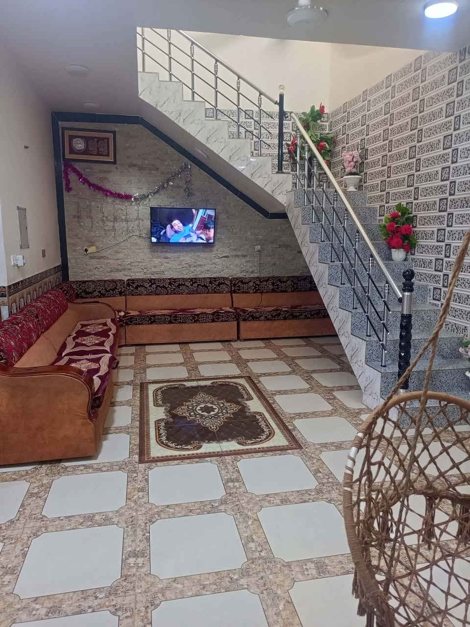 دار للبيع ٢٠٠ متر واجه ١٠ ونزال ٢٠ زراعي سند ٢٥ نادر الثانيه كراغول السعر ١٣٥ مليون وبي مجال الاتصال بالرقم  ***********
