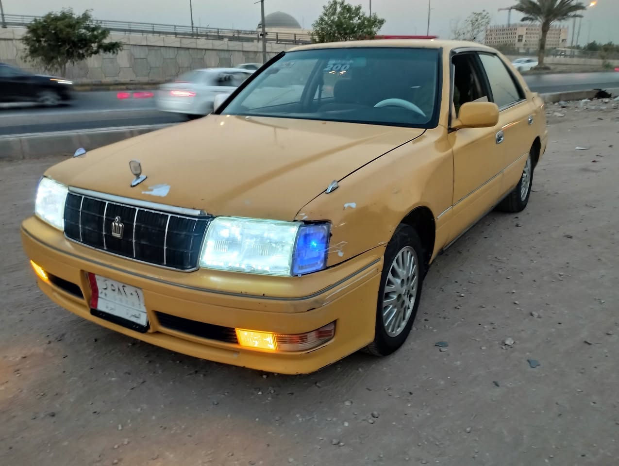 السلام عليك راس الثور فلات موديل 2000رقم البصره  صفره مكينه وكير ثنين ونص في فيتي كفاله تبريد ثلج كهربائيات كله شغاله تخم تاير جديد حداديه جديده جاهزه السياره من كلشي السعر 35 وبيه مجال بيع او مراوس مكاني النجف ابصخير ستفسار تصال او مراسله
***********
