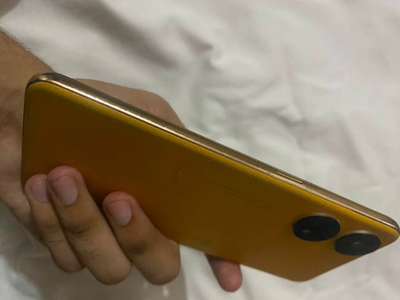 اوبو رينو 8t ذاكرة 256 رام 8+8 مبدل شاشه اصلية بصمة شغالة سعر 140 بي مجال بسيط زعفرانية ***********
