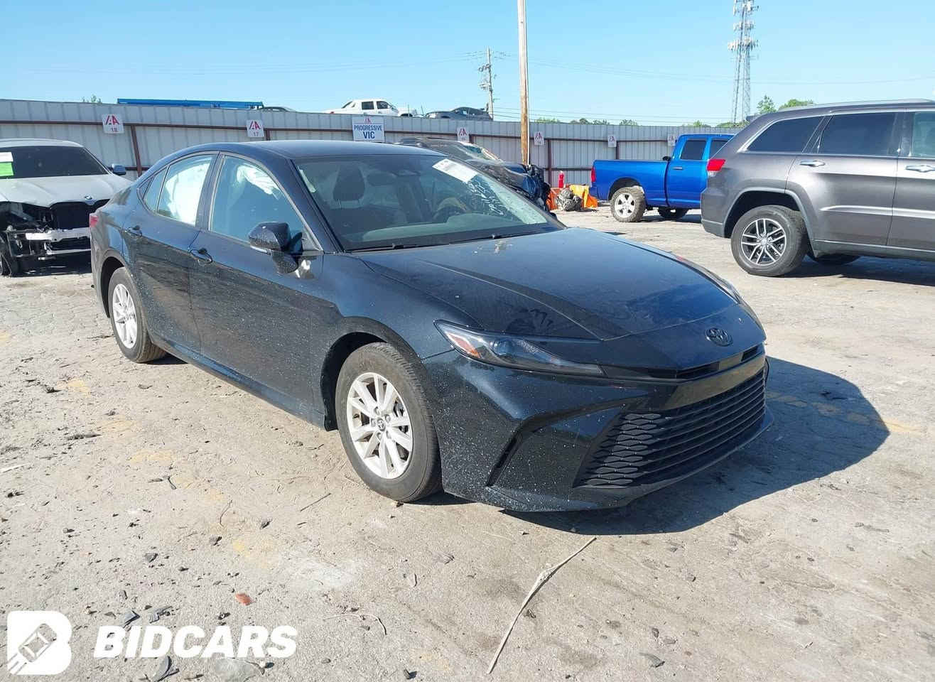 Camry Le 2025 
15000 mile 
ايك پارجه سبخ ايك تعديل و دوو به قسه ايرباك سقف سيستم
***********
Duhok دهوك, العراق
