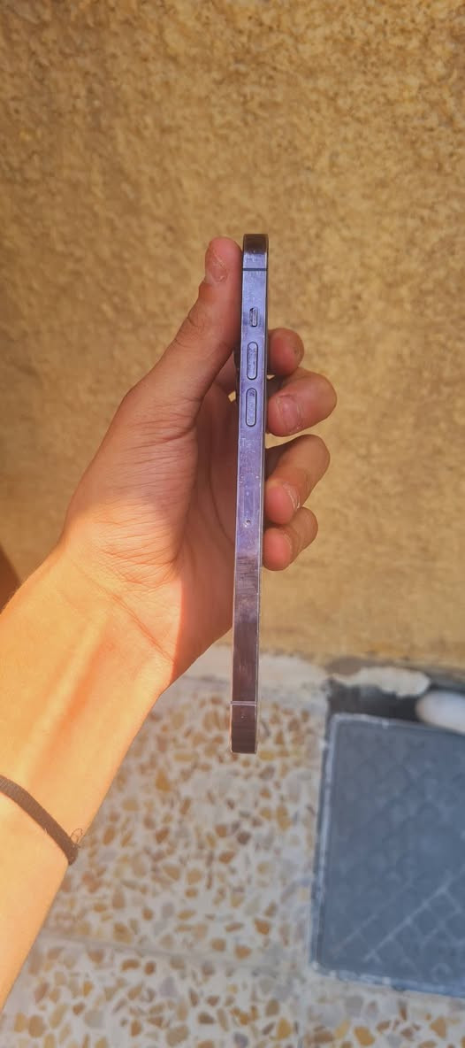 ايفون ١٤برو ماكس
شرق اوسط
ذاكرة ٢٥٦
بطاريه ٨٥
جهاز لا داخل صيانه ولا مفتوح ولا معله بطارية وين متودي ودي نضيف 
ما متعوب 
السعر ٧٧٥بي مجال قليل حك الجية
التواصل ***********
مكان بغداد
