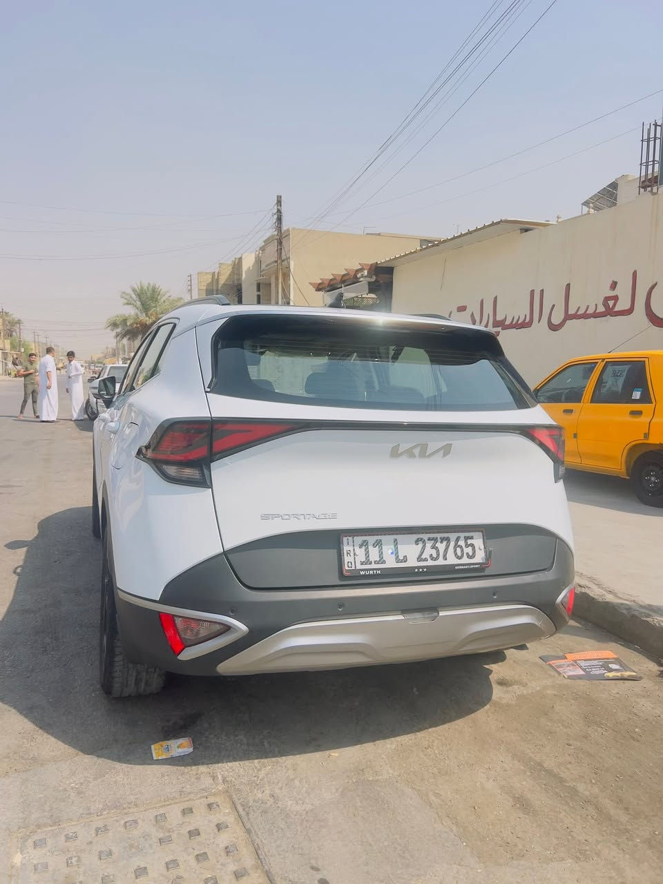 سياره كيه سبورتج لبيع رقم بغداد السياره بعدهي جديده ماشيه 10 الف السياره فول بنوراما السعر 233 وبيها مجال الشري اتصال ***********

