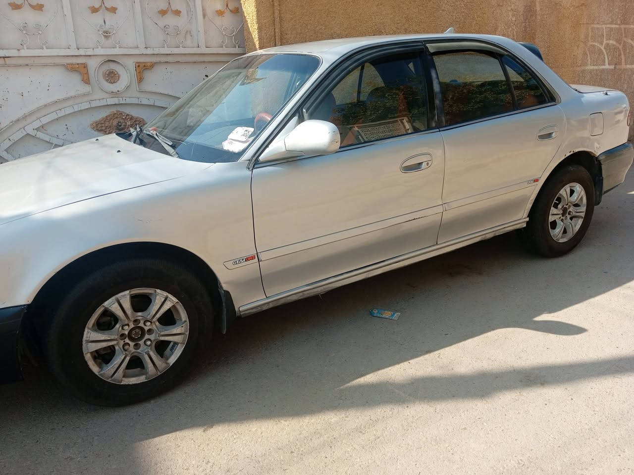 السيارة بسمي 
سوناتا تو موديل 93 كير أوتو شغالة كاملة كهربائيات+ تبريد+ تايرات جدد مصبوغة كاملة جمالية جام شغال+ ارضيات   ديالى جديدة الشط الاتصال على هذا الرقم ***********
