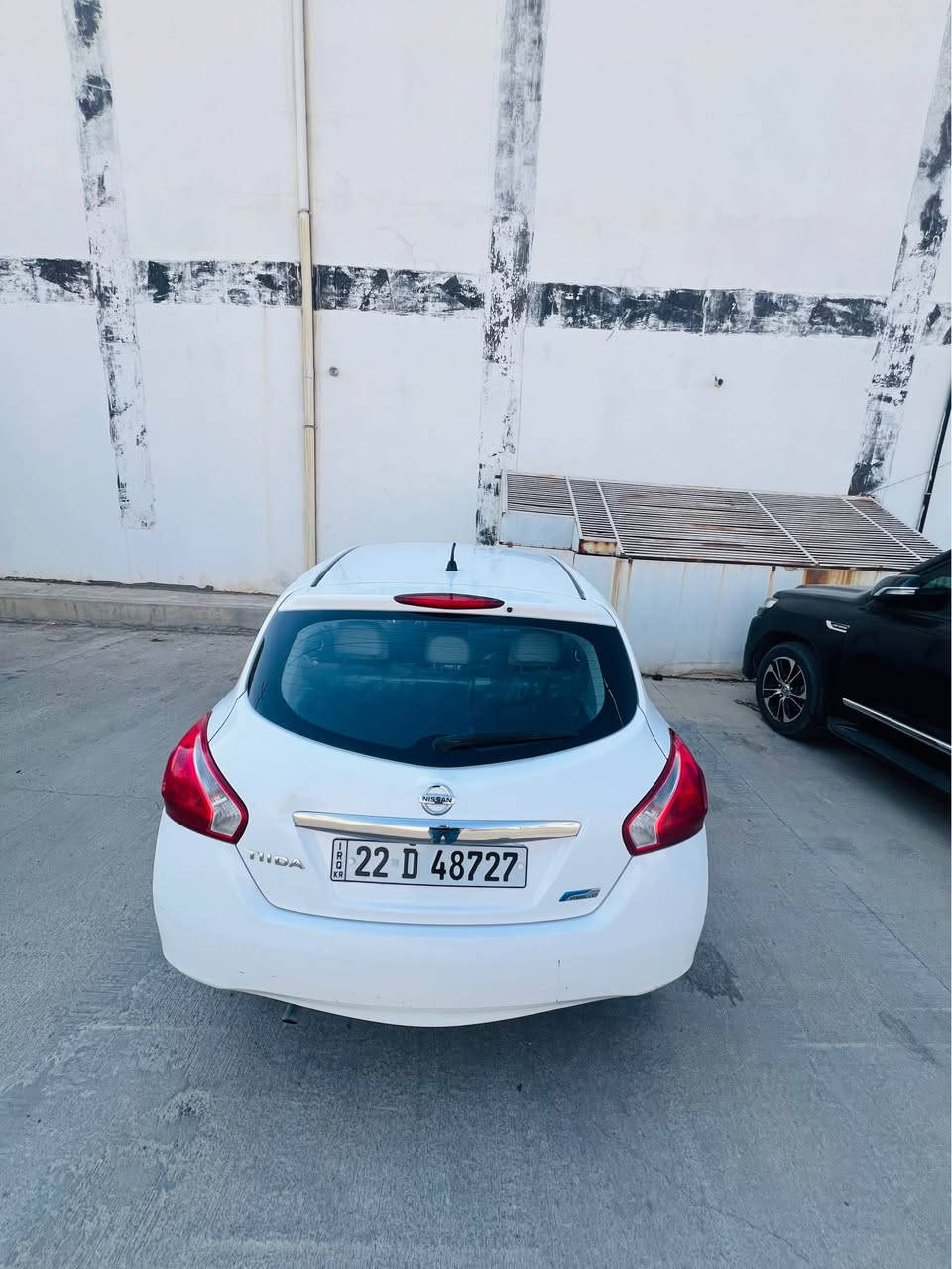 Nissan teda 2016 
سپي بةفري سةيارييةكي زؤر خاوين بو بي سبوغ مالي دؤستة . سةياريكي بي كيشة كةم مةسروف بةزيني بي كيشة مةكينة ١.٦ سةنويي نويية تةنها هةزةي بةسةر جووة چوار تاييةي نويي لةهةموو قةلي يةك بست ساردي هةية و سي چوار نةرمة تةزرةي هةية ١٥١ هةزاري عةقيقي رؤيية 
بة نسبةت سعري ١٠٨$ مةجال 
رةقةم تةلةفؤن : *********** أربيل, العراق
