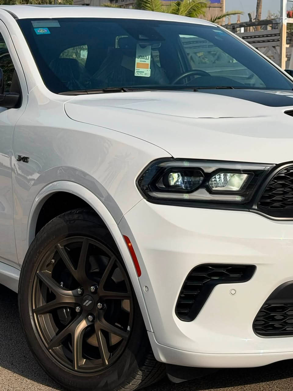 دودج دورانجو بريميوم 2025 هيمي وكالة هارلم
دورانجو بريميوم R/T 2025 بمحرك V8 هيمي (HEMI) سعة 5.7 لتر (345 بوصة مكعبة)، يولد قوة 360 حصاناً وعزم دوران 390
وكالة هارلم نسخه مميزة ويل كولد و باطارات رن فلات وفجوج برومبو اصلية  وكالة
_____________________________
دوج دورنكو RT 345 
الموديل : 2025 
المحرك : 8 سلندر 5.700
العداد : 2600  كيلو
-----------------------------
* المواصفات :
* كشنات كنتارة اصل . 
* المقاعد الأمامية كهربائية .
* ذاكرة لحفظ وضعيات الجلوس . 
* كشنات امامية تدفئة .
* فتحة سقف  . والسقف كنتارة
* ويل كب كولد اصل .
* مقود السائق كهربائي . 
* تدفئة ستيرن . 
* شاشه كبيرة للتحكم في ايعازات السيارة .
* نظام الملاحة (GPS) . 
* لايت وكشاف زنون اصل  . 
* تشغيل عن بعد .
* فتح جنطة كهربائي .
*  حساسات خلفية اصل . 
* كاميرا خلفية دوار ستيرن  .
* محدد سرعة . 
* منافذ USB امامي خلفي .
* سستم صوت متكامل HARMAN . 
* رادار جانبي .
* شحن لاسلكي .
* حساس امامي .
* رادار امامي .
* منافذ USB  امامي خلفي . 
* اشاير بالمري 
* فول سستم كولد
* تبريد 3 قطع 
كشن الخلفي منفصل ملكي
الجاملغ منفوخ بشكل رياضي
فجوج برمبو اصلية وكالة هارلم
رقم بغداد
___________________________
للاتصال بالرقم 
***********
