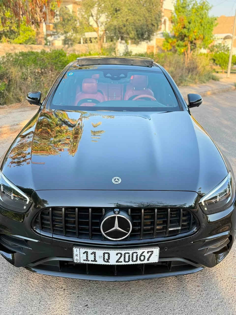 � للبيع أو المراوس حسب القناعة 🔥
🇩🇪 Mercedes-Benz E53 AMG 4MATIC 2021
وارد ألماني (استيراد خاص) – بدون حادث – فول مواصفات 1/1

✨ إذا تبحث عن E53 نظيفة وحقيقية، فهاي من أفضل النسخ الموجودة بالسوق العراقي.

🚘 نعمان أوتو | Numan Auto
ثقة التعامل • جودة السيارات

━━━━━━━━━━━━━━━

📊 الموديل: 2021
🇩🇪 الوارد: ألماني (استيراد خاص)
📈 الممشى: 87 ألف كم حقيقي
📍 الموقع: بغداد – زيونة 714 / الأعظمية (رأس الحواش)

━━━━━━━━━━━━━━━

💎 أبرز المواصفات:

✅ AMG Package الأصلي (بلاد)
✅ محرك 6 سلندر تيربو مع نظام EQ Boost
✅ دفع رباعي 4MATIC
✅ فتحة سقف بانوراما
✅ بصمة تشغيل + بصمة أبواب (Keyless-Go)
✅ شاشات MBUX المتصلة
✅ نظام صوت Burmester الأصلي
✅ إضاءة داخلية 64 لون
✅ كاميرات 360°
✅ رادار أمامي (Distronic)
✅ نظام النقطة العمياء (Blind Spot)
✅ تحذير من التصادم
✅ شاحن لاسلكي
✅ تدفئة للمقاعد الأمامية 🔥
✅ جنطة كهربائية
✅ أنظمة قيادة متعددة (Comfort / Sport / Sport+ / Individual)

━━━━━━━━━━━━━━━

🛠 الحالة بكل شفافية:

✔️ بدون أي حادث أو ضربة.
✔️ فقط كلير خفيف في الجامرلوغ الأمامي الأيمن بدون معجون، مجرد رش تجميلي.
✔️ محرك + كير + كهربائيات مكفولة شرط الفحص.
✔️ إدامة كاملة وجاهزة للاستخدام مباشرة.

━━━━━━━━━━━━━━━

📍 العنوان: بغداد – زيونة 714 / الأعظمية (رأس الحواش)

📞 للتواصل والواتساب:
***********

🚘 نعمان أوتو | Numan Auto
ثقة التعامل • جودة السيارات

#مرسيدس #مرسيدس_بنز #MercedesBenz #Mercedes #E53 E53AMG MercedesAMG AMG 4MATIC سيارات_العراق سيارات_بغداد بغداد العراق سيارات_للبيع نعمان_اوتو NumanAuto
