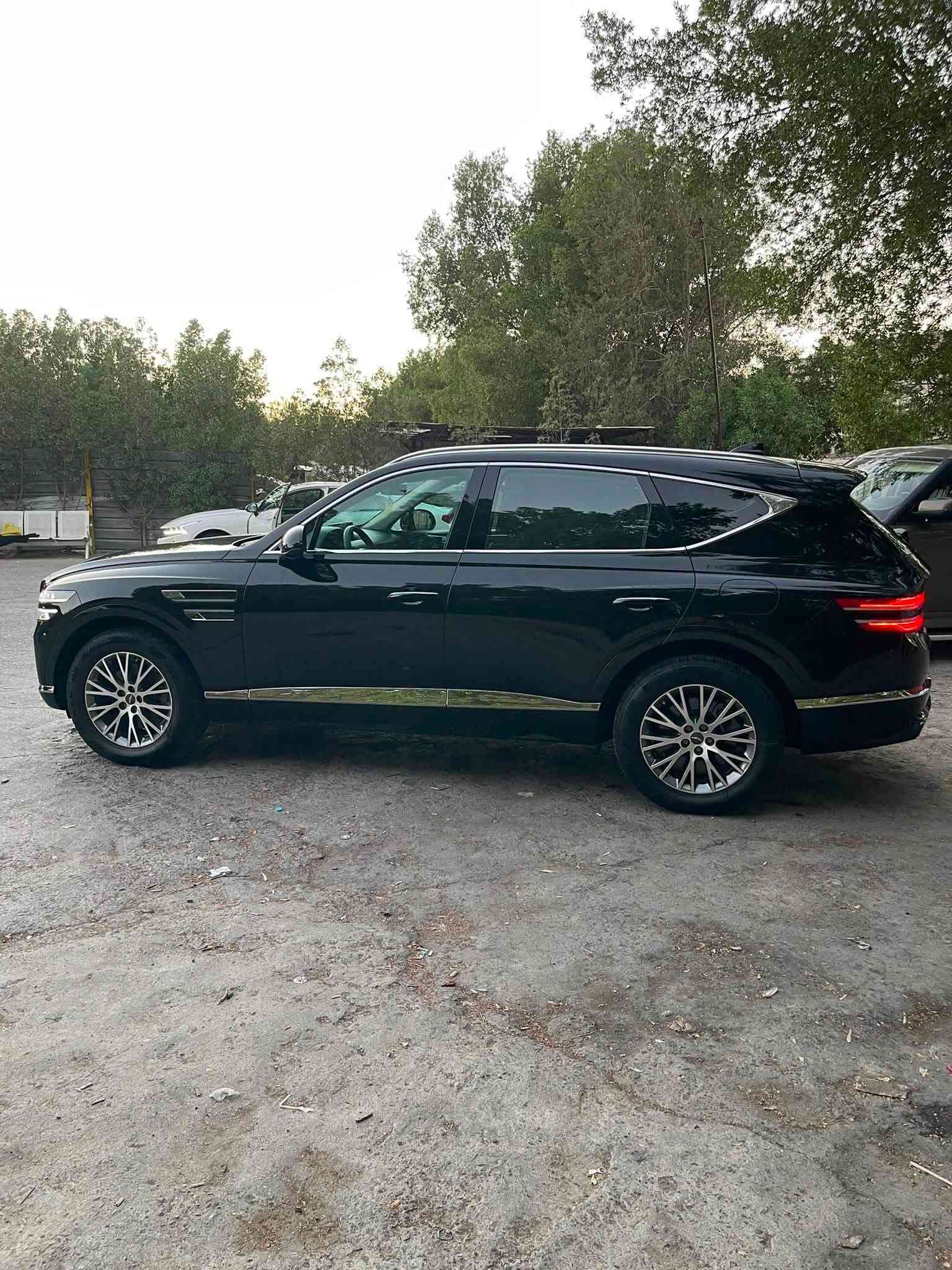 جنسس Gv80 2022
وارد امريكي بدون حادث شبه كلين بيهة بس الشباج مكسور بدون قطرة صبغ كفالة 
ماشية 38,000 mi
مواصفاتهة base بانوراما حساسات ومعروفة مواصفاتهة رقم اربيل باسمي تحويل مباشر
مكانهة بغداد حي الاعلام
***********
