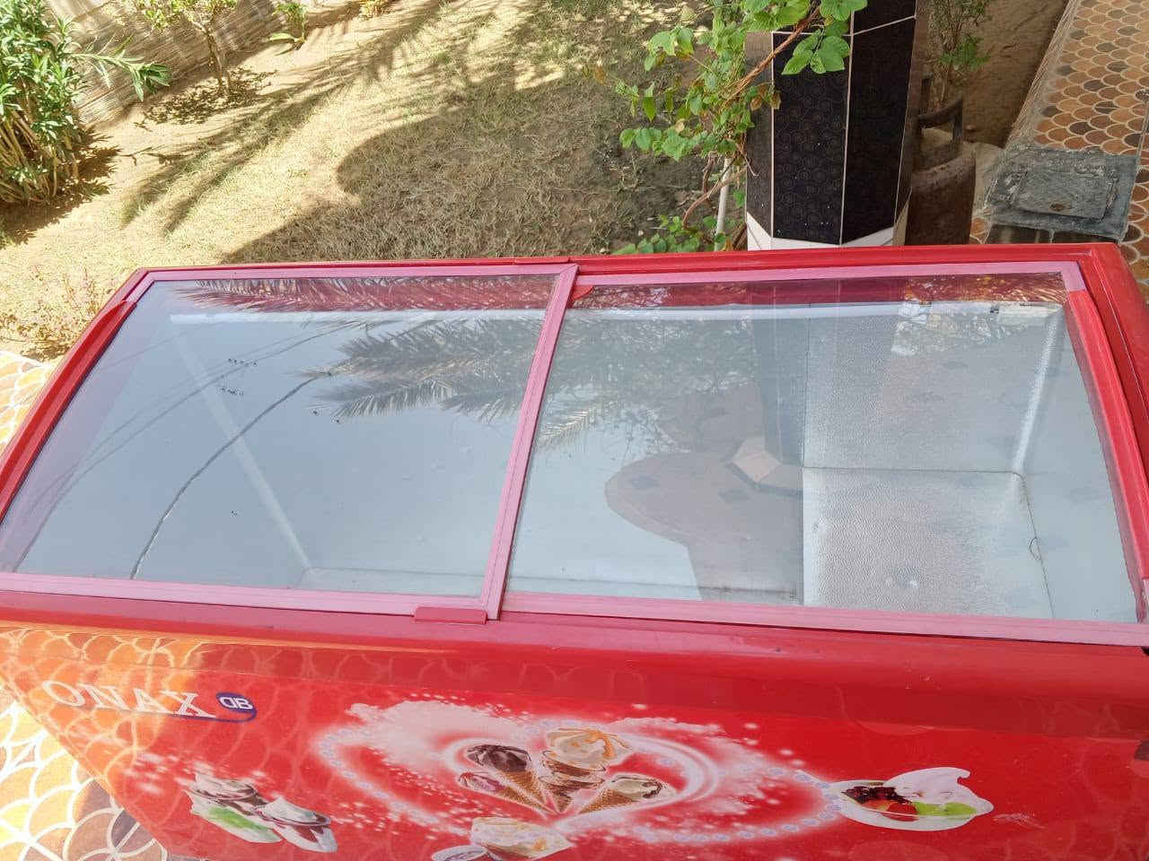 سلام عليكم مجمدة للبيع نظيفة وشغالة سعرها 350 بيها مجال  لاستفسار الإتصال على رقم
***********
ادمن وافق
