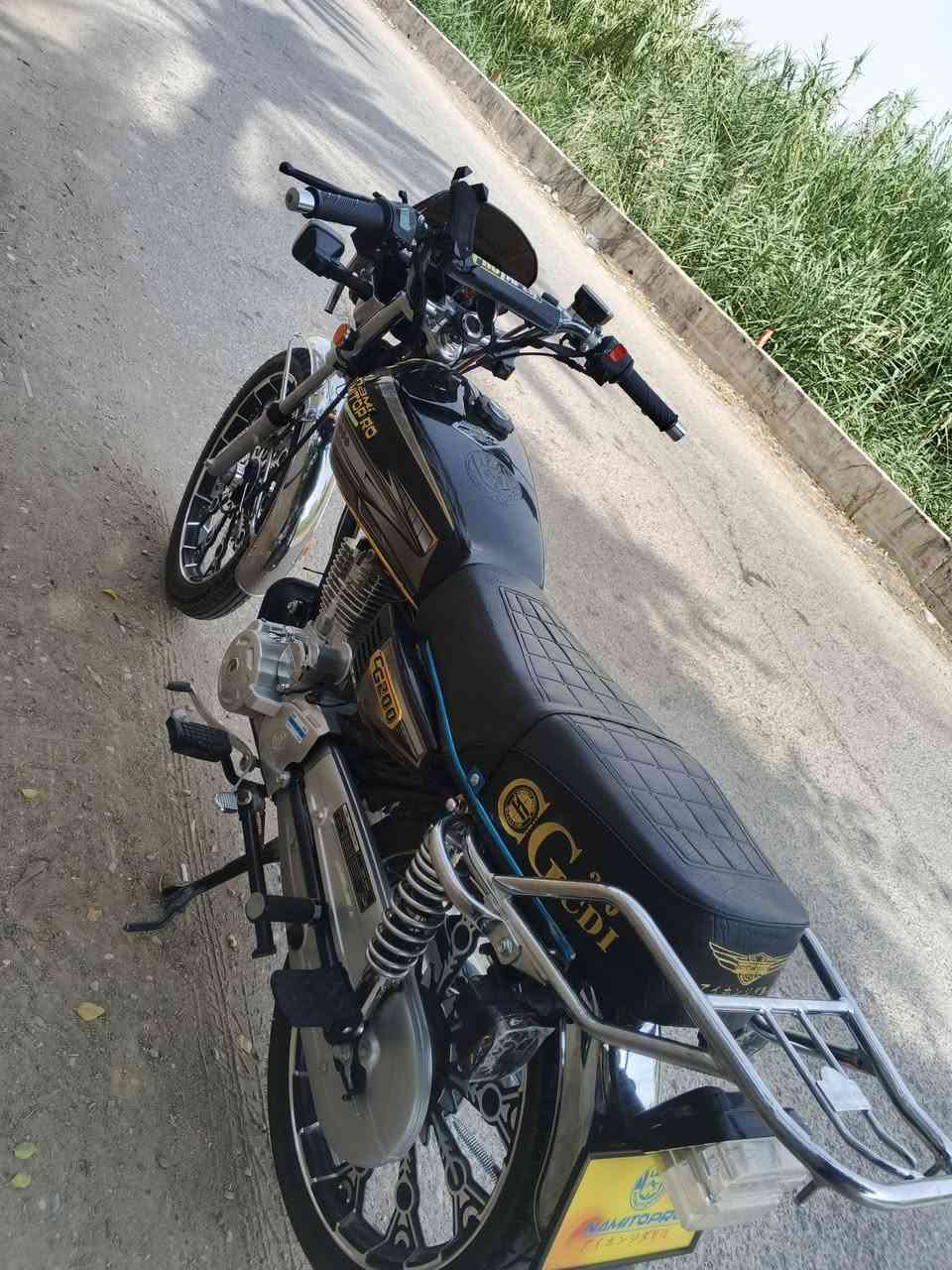 نامي برؤ موديل 25
طالع ب26 جديد ستعمال قليل 
مكينه 200cc
سعر 850
***********
