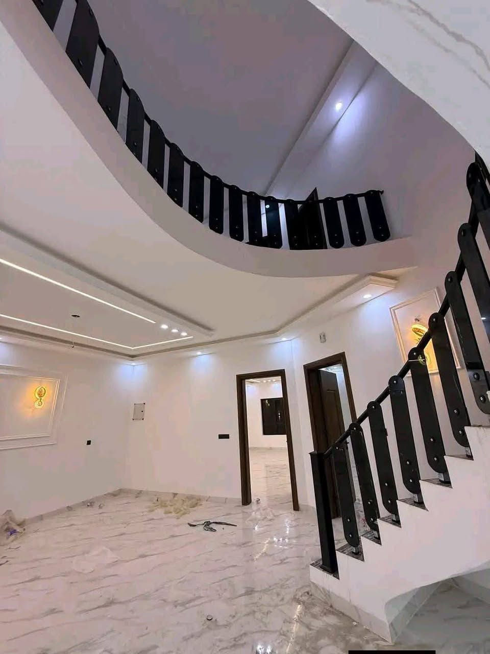 دار للبيع.... 🏡
#تكريت القادسية حي الجامعة
المساحة الدار 300 متر واجه 10 نزال 30
التفاصيل الدار 5 غرف نوم وصاله فوك وجوه ستقبال مطبخ حار وبارد اربع مجموعات صحيات الدار سحب مغربي ملكي واجه حجر نضام جزامات نضام كامرات دفن نضام انترنيت دفن مناور بيت كله كراج سياره حديقة بيت شغل دارجة اولى فول الفول موقع مميز على شارع 20 صاد على بغداد
اللاستفسار اتصال.

***********
