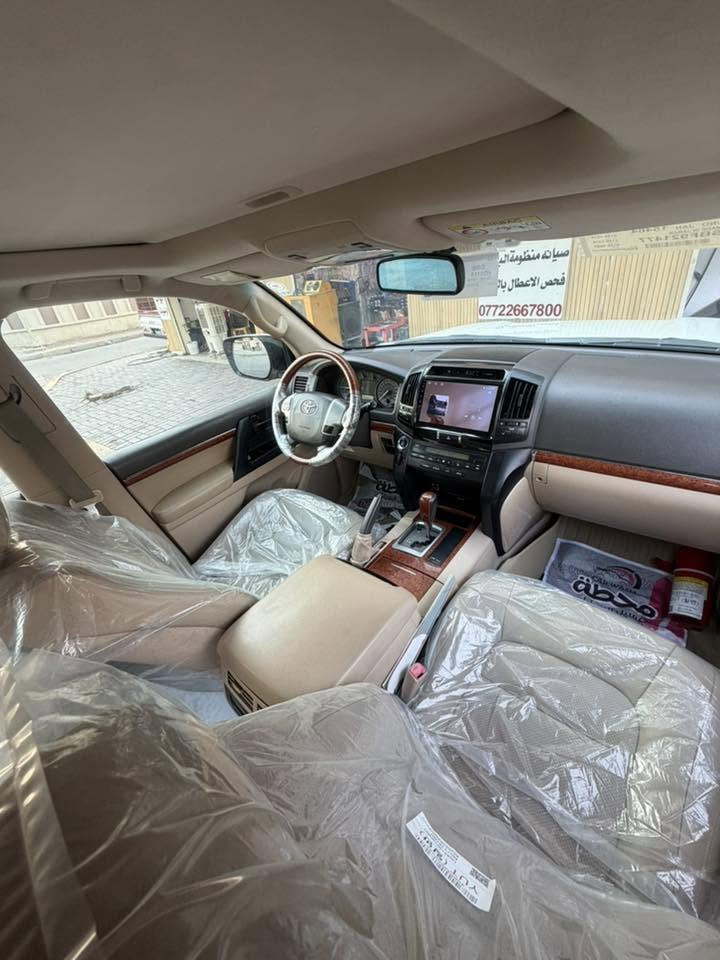 سلام عليكم لاندكروز 2013 بريم اصل فول بغداد كفاله من الصبغ عدا دعامية الأمامية رقم نكليزي جديدة سيارة وجاهزة تخم تاير ماشية 130  اي استفسار اتصل *********** بغداد البياع سعره 325 وبيه مجال او مراوس
