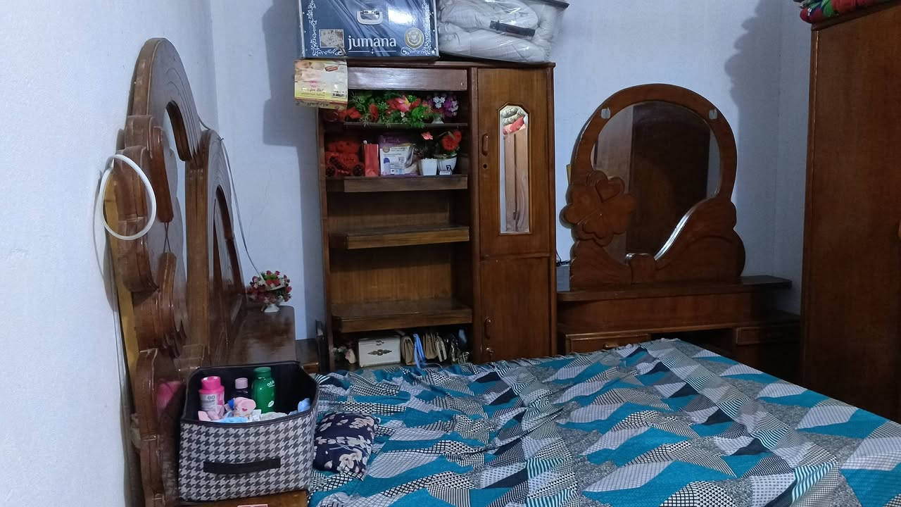 غرفه خشاب في الحمزة الشرقي سعر 300بيه مجال ***********  ***********

