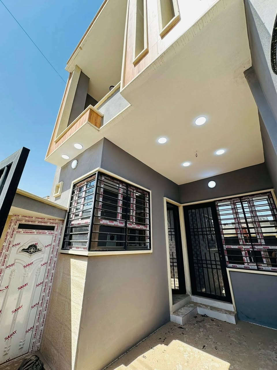🏠🏠دار للبيع للبيع 🏠🏠

المساحة 100الواجه 5

علق بتم يصلك السعر 

بناء حديث  استلام فوري

📍الموقع حي الميثاق خلف النور ماركت

مطبخ +صيحات+استقبال+هول

ط1غرفة نوم+هول +صحيات

↕️مكون من طابق ونص

مكتب التهاني للعقارات سايدين الميثاق مجاور شركة الحافظ 

👤فيس بوك #مكتب التهاني للعقارات

☎️***********☎️
#عقارات الموصل #عقارات رخيصة #عقارات وارد شهري
