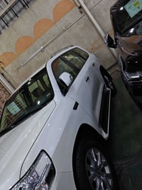 تويوتا الاندكروز،2017  فطيم اصل  فول مواصفات  خليجي مكفوله   وضع الشرك...