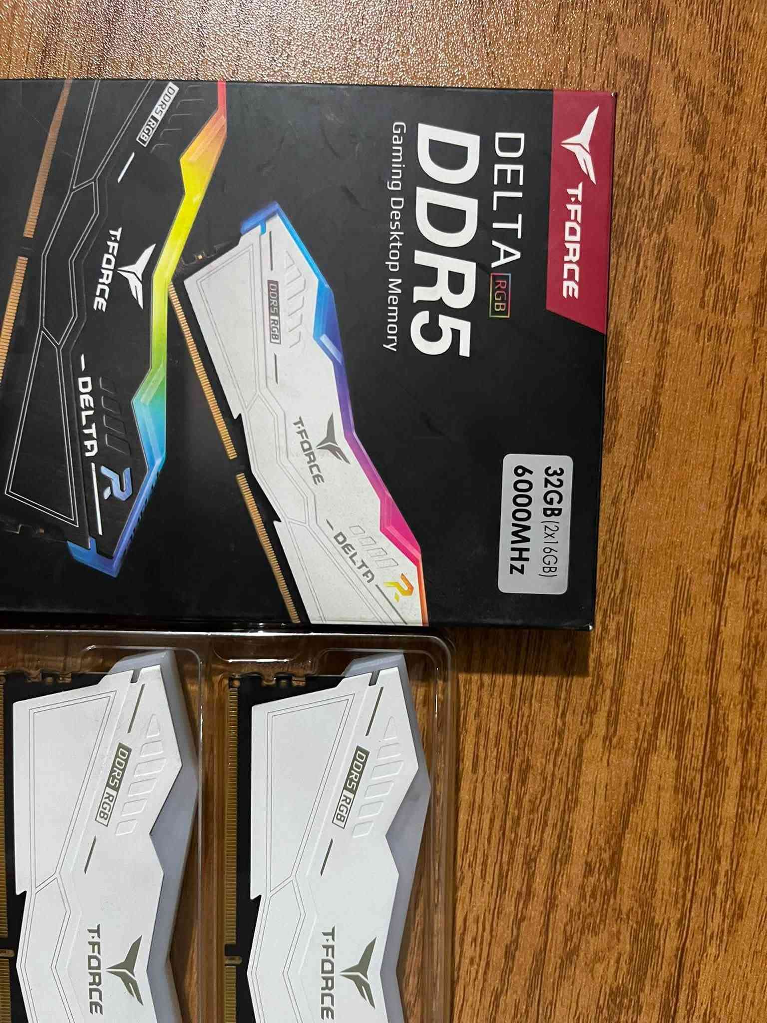 معالج i7-١٢٧٠٠ • رام ٣٢ DDR5 • كرت شاشة RX7700XT