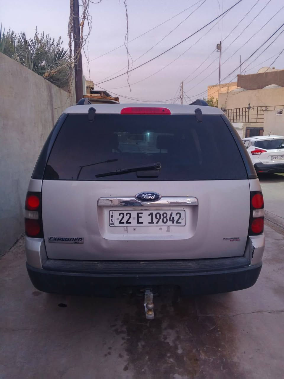 فورد اكسبلور 2007 مواصفات xlt فول سيارة كندية كلين تايتل فقط بيها كرت بلبونيد محرك كير مامفتوح بلشرط

سياره جاهزه من كلشي خير من الله صدر دبلات تايرات كله جديد سنويه جديده لحد 2030 كوبون بانزين هم بيها مكان السياره كركوك السعر 85 وبيها مجال قليل رقم الهاتف 
*********** كركوك, العراق
