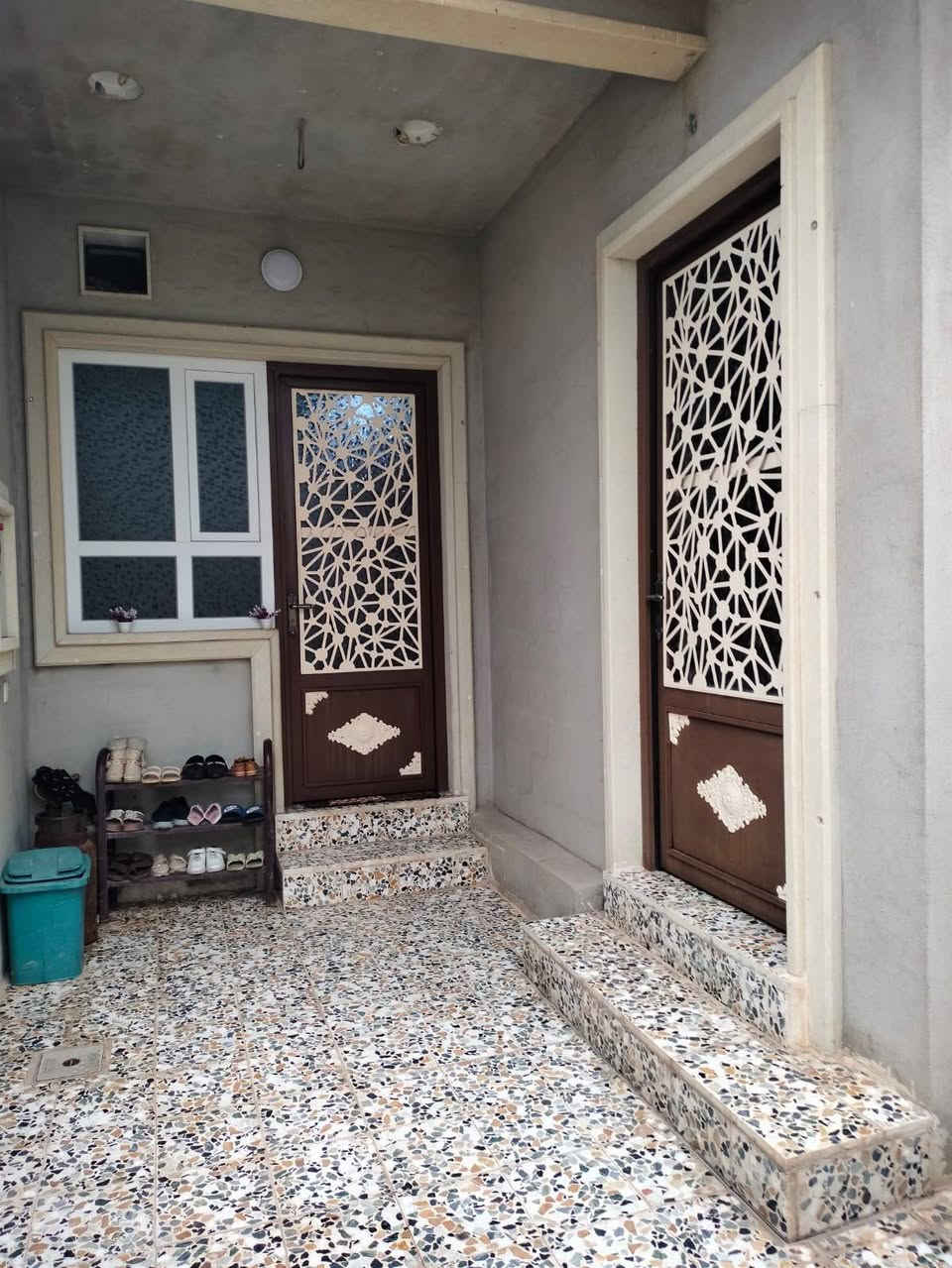 دار للبيع كارت بلديه حي السماح قرب بانزيخانه المشاعل مساحه ١٢٠ متر
غرفتين نوم استقبال هول مطبخ بيتونه كبيره

بيت مرتب بس يعوزه جص

السعر ٤٥ قابل لتفاوض
***********
***********
