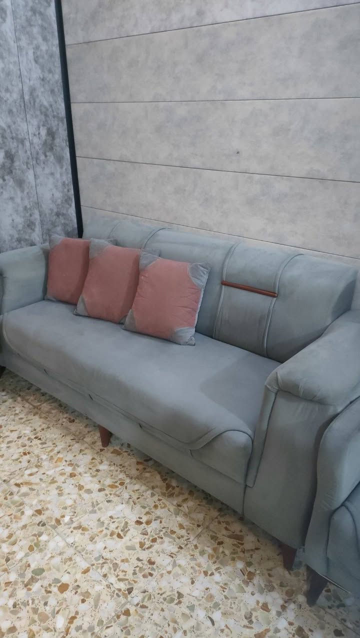 سلام عليكم تخم جديد ستعمل سنه اخذته ببمليون ٧٥٠ وريده ابيعه. سعر ٧٥٠ وبي مجال ١٠ قطع نضيف ومابي ياضرار مكني حله يم مدينه حمورابي ياتفاصيل بعد رقمي ***********
