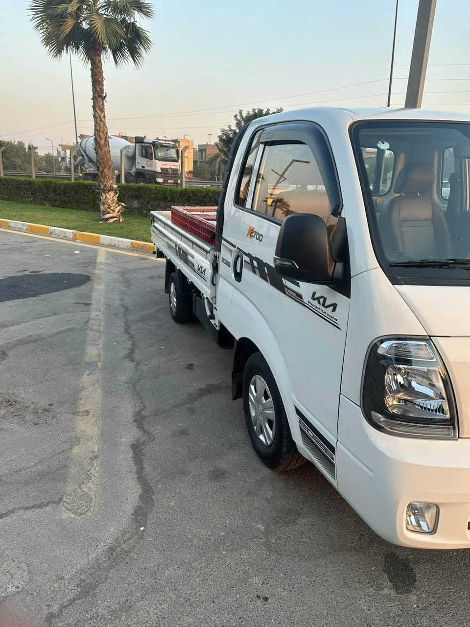 كيا حمل • ٢٠٢٥ • ٤٠٠٠٠ كم