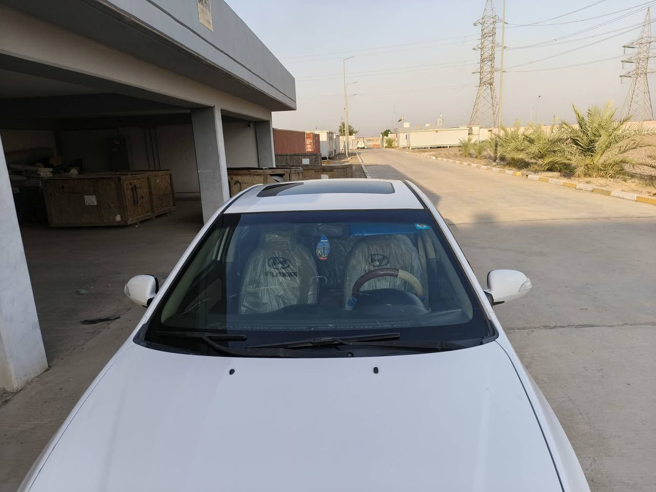 السلام عليكم 
النترا موديل ١١ خليجي رقم بغداد إنكليزي باسمي 
هزه جديدة
صدر جديد 
تبريد ثلج
فول مواصفات 
فتحه سقف
اشاير مري تحكم مري
تحكم ستيرن
حساس خلفي 
محرك ٢٠٠٠
لايت عالي ناصي بلوجكتر زينون
تخم ويل ١٦ 
تخم تاير جدد
سبير شركه مع فلينه 
مكفولة من الضربه والصبغ عده بارد بسيط موضح بالسونار 
كلشي واضح الصور وفيديو كدامك 
مكاني بغداد 
السعر ١٢٤ بيها مجال قليل 
ملاحظة/ كلشي أكو بالسوك ولا تبخس حلال الناس تحسها غاليه أعبر المنشور والله يرزقك باحسن منها (اكو من يعرف قيمتها ) 
***********
