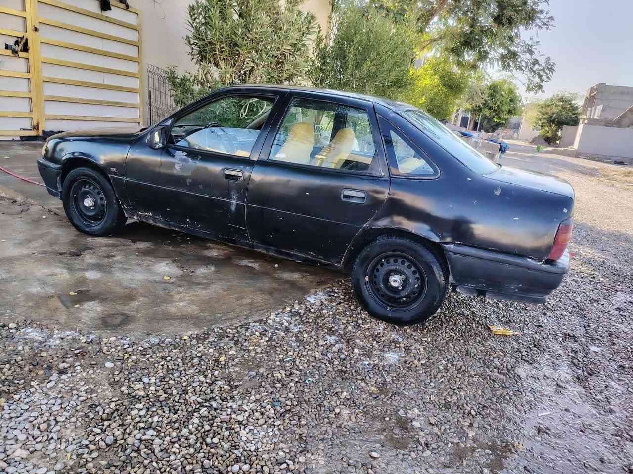 ەبۆ فڕۆشتن یان گۆڕینە وە گیرومە کینە ی بە شە ڕت سە دڕی تازە داگیڕاوە جواڕتاییە ی لۆ ک س نە ویی بە شە ڕتی حاسیبە سعڕی 13گلا .***********
