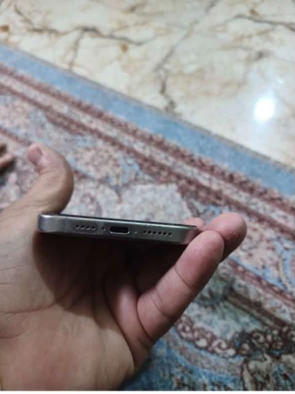السلامو عليكم 15 برو ماكس
بطاريه 95 مستبدله

الذاكره 256

شاشه مستبدله 

تليفون مال بيت نظيف 

مكان بغداد جميله 

السعر 825
