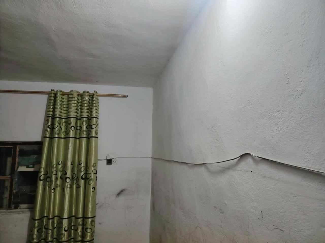 🏠 بيت للإيجار في الجولان

📍 الموقع: الجولان – خلف جامع المعاضيدي

🔹 بناء قديم
🔹 غرفتين
🔹 صالة
🔹 كراج واسع يفوت سيارتين 🚗🚗

💰 سعر الإيجار: 250 ألف فقط بالشهر

📞 للاستفسار:
***********
