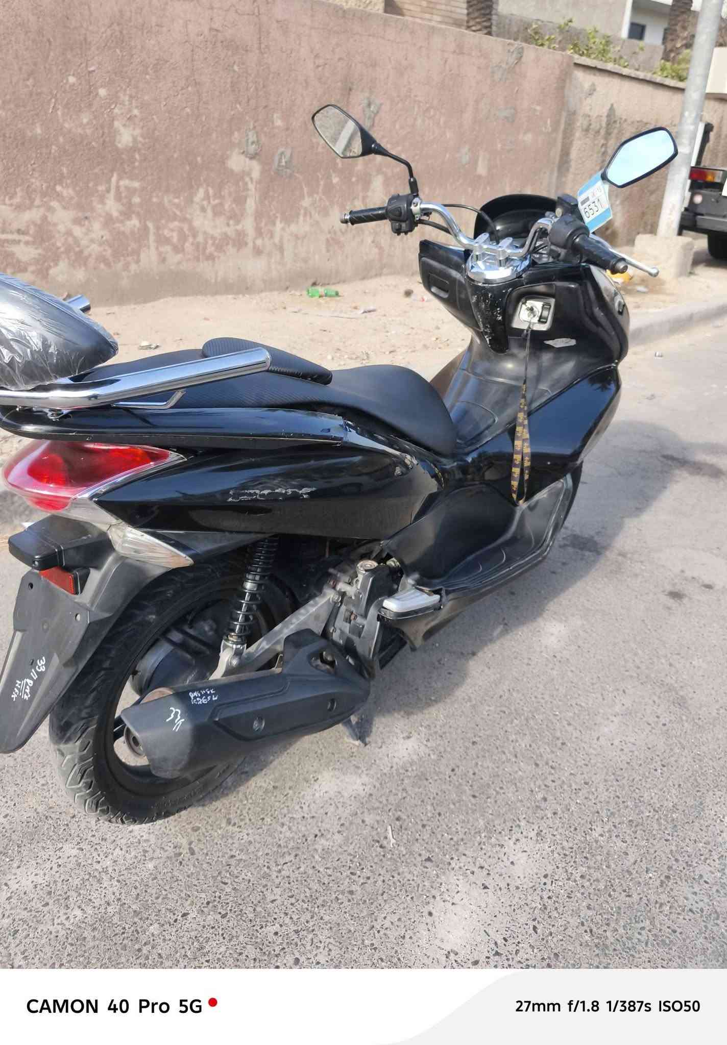 سلام عليكم دراجه pcx جيل الأول الدراجه مامتعوبه شلعه معدل كهربائيات كله شغالهه حساس ازدحام حساس ستنان الدراجه مكفولة اينقص مابيها السعر مليون و 300 وبيها مجال قليل مكاني بغداد البنوك *********** متواجد واتساب أو رصيد

نص مكتوب في الصور:
- CAMON 40 Pro 5G 27mm f/1.8 1/387s ISO50