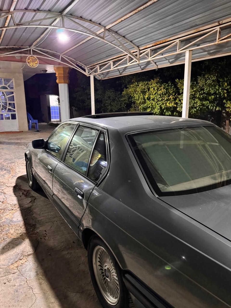 السلام عليكم bmw730i 1993 سلندر8 للبيع مكفولة سيارة نظيفة مبدلة مكينه قبل شهر لاتنقيص ولاتبخير تخم تاير جديد صدر امامي خلفي جديد وارد ياباني سيارة مكفولة من البچم للدعامية وسيارة جاهزة من كل النواحي سيارة بيها بابين عكس السايق صبغ بدون ضربة والباقي مكفول بيها جراد قمارة وبنيد وصندوق وكهربائيات شغالة  
السعر 110$ وبيها مجال
مكان واسط - العزيزية 
للاستفسار الاتصال على الرقم
***********
