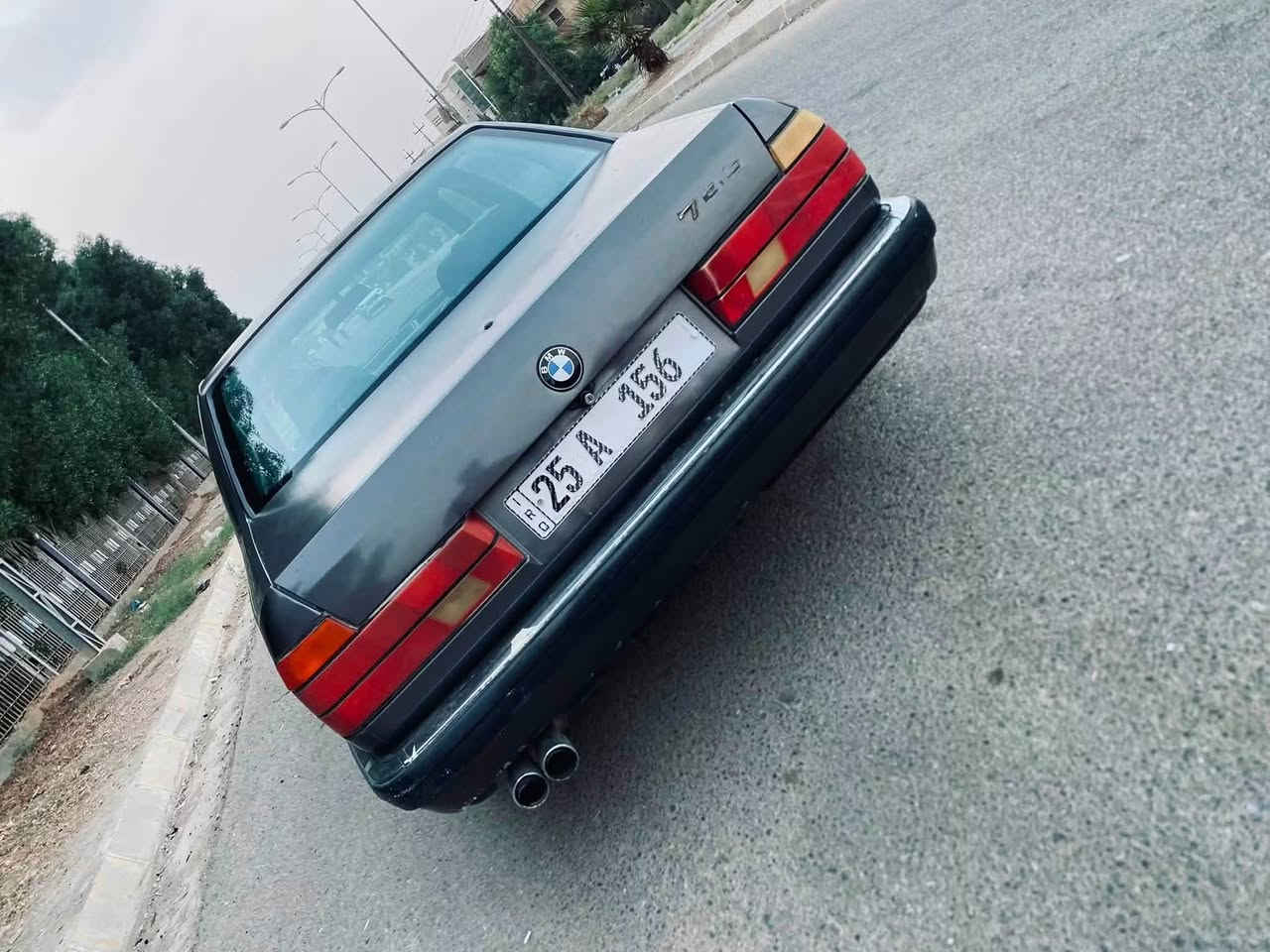 BMW   735

رقم مميز كركوك (  156  )
صبغ عام لجمالية 
كير عادي 
مكينة جديدة 
تبريد شغال 

(غير متواجد على نيت خابر وتدلل) 

عنوان السيارة كركوك 
***********
