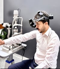 طبيب عيون • الحصوه • جراحة الساد فاكو