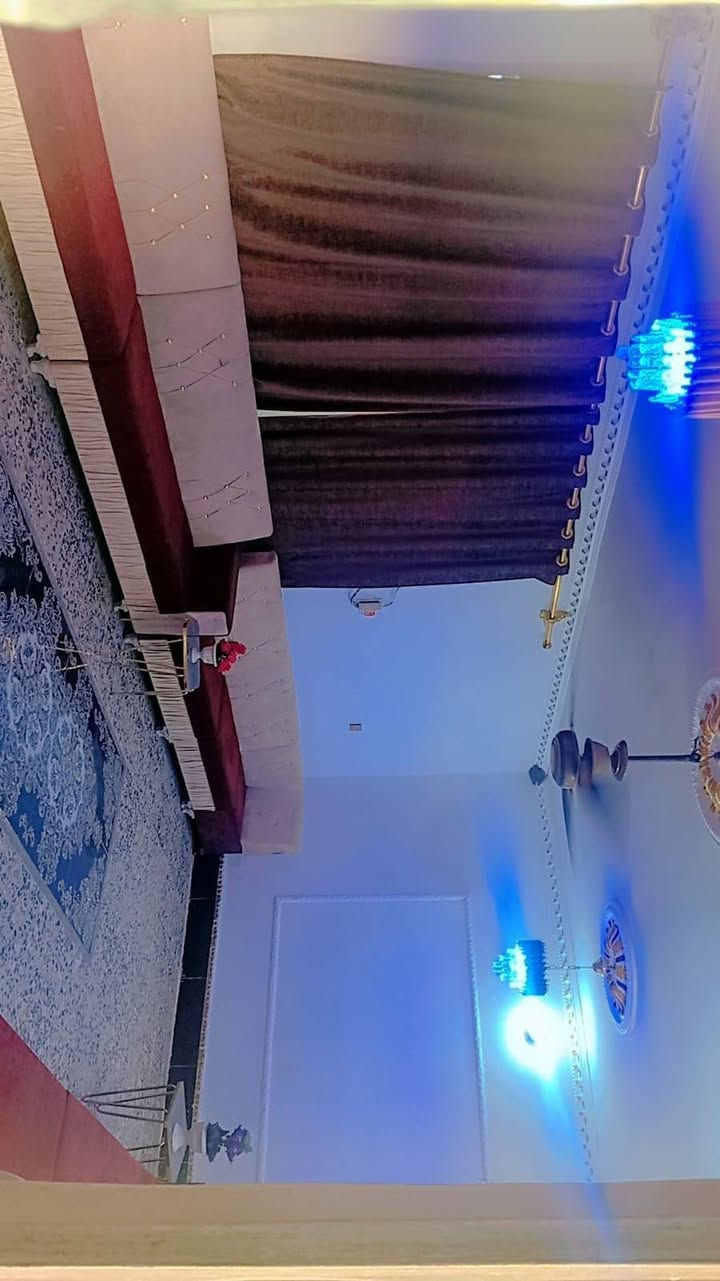 ارض طابو زراعي سند٢٥
مساحه ٦٠٠متر 
مساحه البيت فقط اكثر من ٢٠٠متر
غرفتين نوم
هول 
مطبخ 
استقبال
صحيات داخليه خارجيه
حديقه
 البناء نظيف 
مكان بابل مشروع المسيب 
حي الحسن 
مسافه ٣٠٠متر عن طريق ابو الجاسم
معروظه ٩٥بيهه مجال
*********** 
***********
