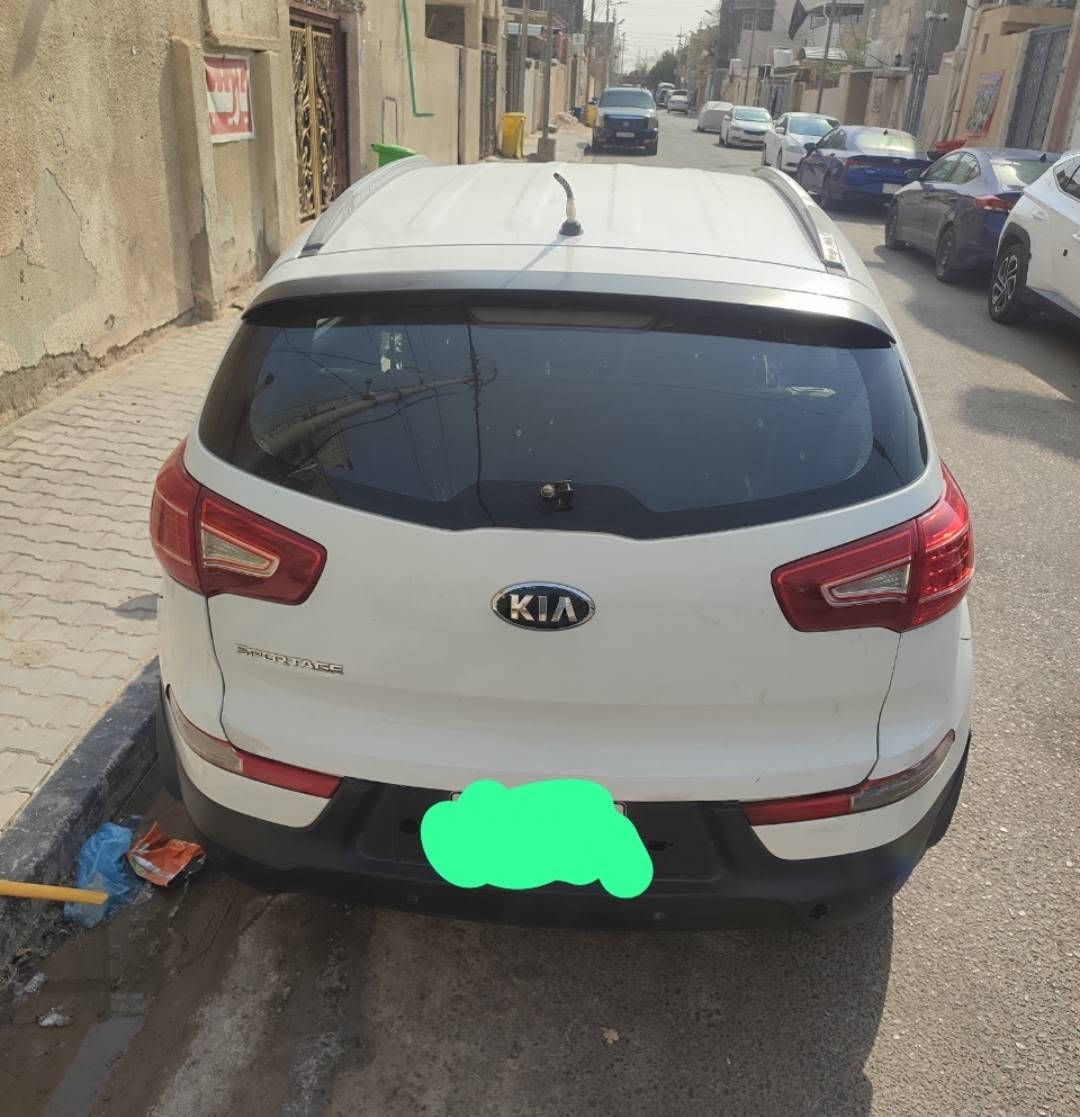 سبورتج 2014 بصرة بسمي
كير مكينه كفاله
تبريد وطخم تاير
حداده توب
البدي بي ملاحضات
البنيد والصندوق مبدل
***********
رايده 130 بيه مجال للشراي البصرة, العراق

